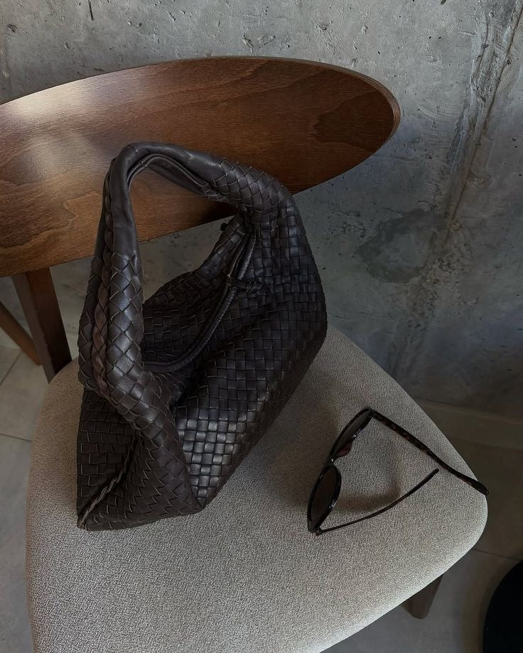 Customer Content vs. Influencer Content: Which Builds Real Trust (and Sells More)?